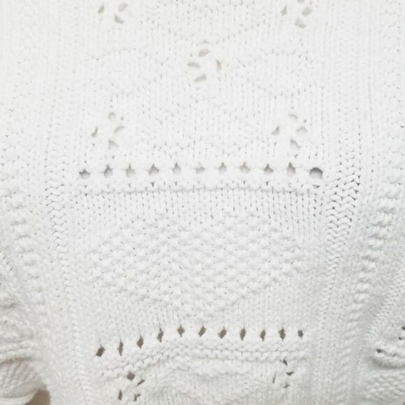 VINTAGE 1980s Carolina Colours White Long Sleeve Cropped Ruffle Collar Sweater - Picture 9 of 13